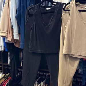 Z supple size M sleeveless top and cropped wide leg pant set